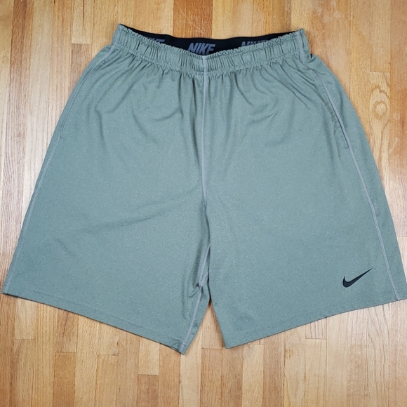 nike fly short 2.0